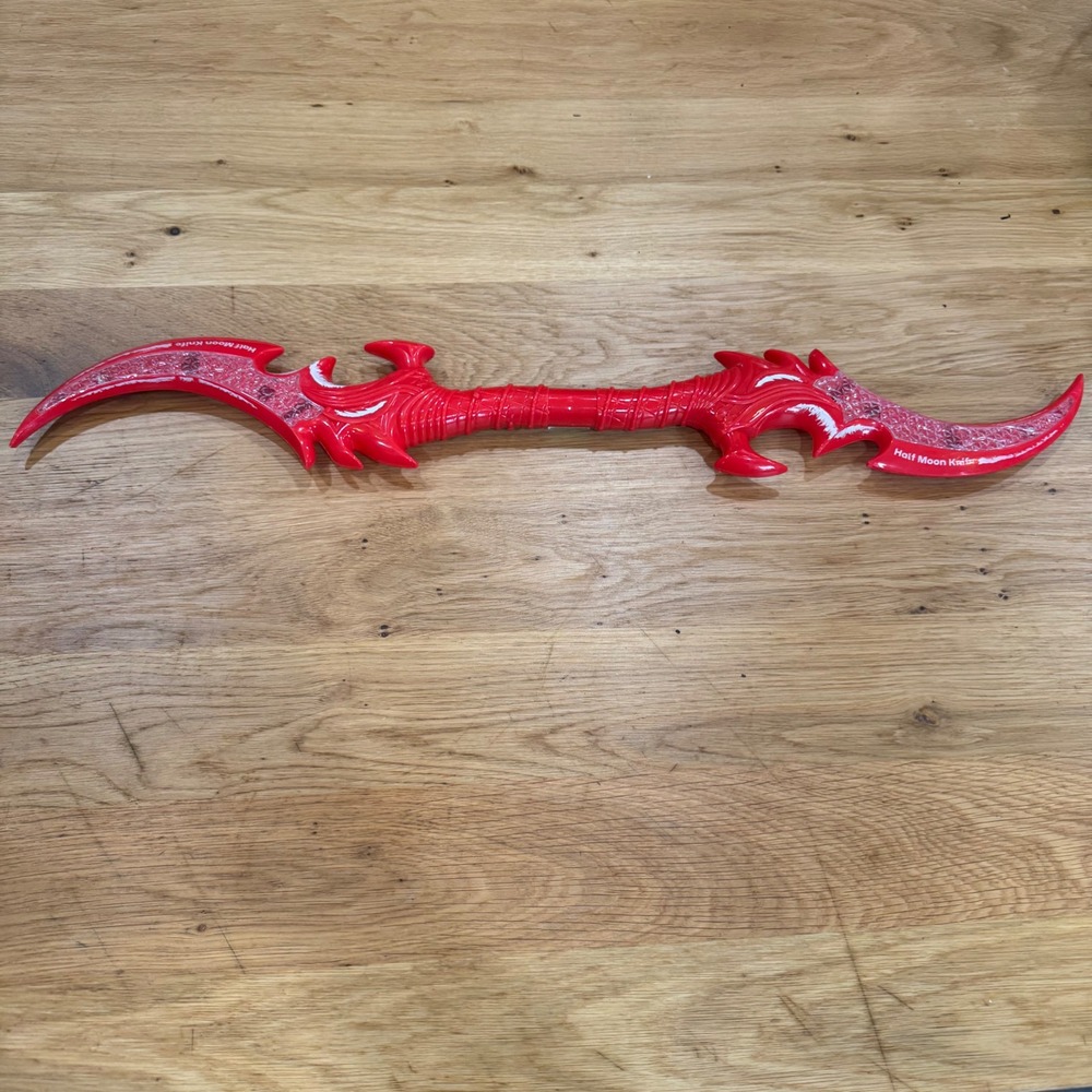 Six Flags Red Light Up Half Moon Knife Double Ended Dragon Toy Costume Prop